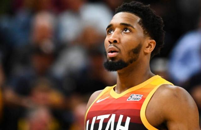 v站体育-尼克斯重启米切尔交易谈判 爵士暂无意降低要价